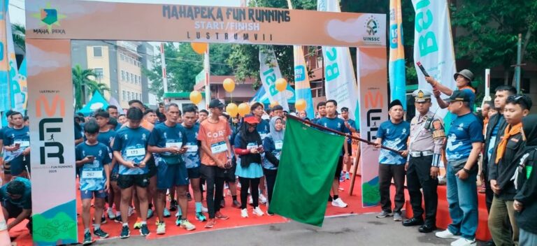 Ratusan Pelari Fun Running Meriahkan Lustrum Mahapeka VII UINSSC